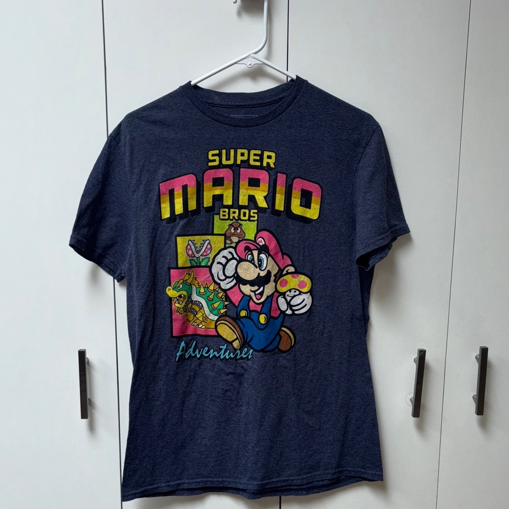 Nintendo Super Mario Bros Gray T-Shirt